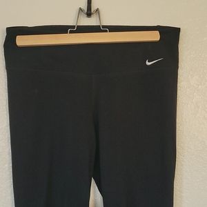 Nike Dri-Fit capri black leggings